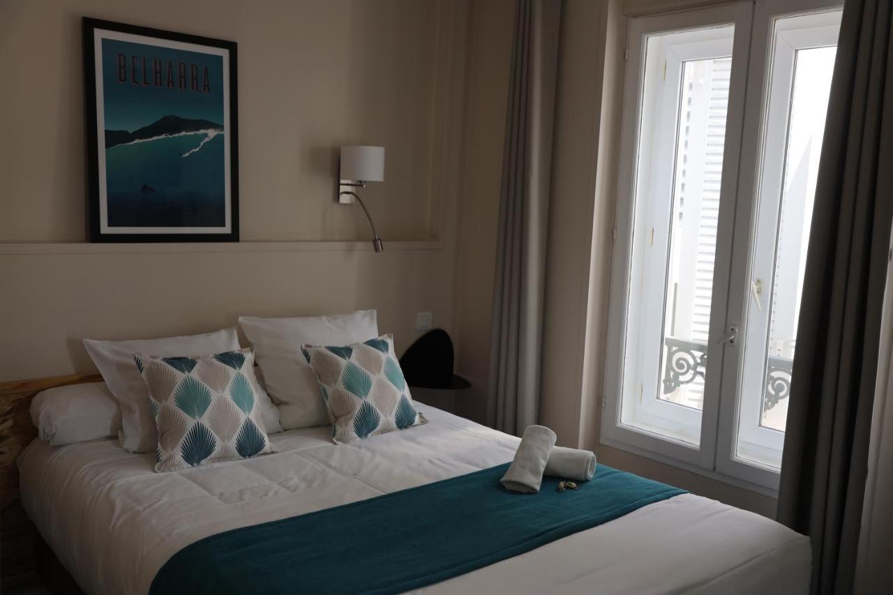 Un Hotel Sur Le Port La Rochelle  Luaran gambar