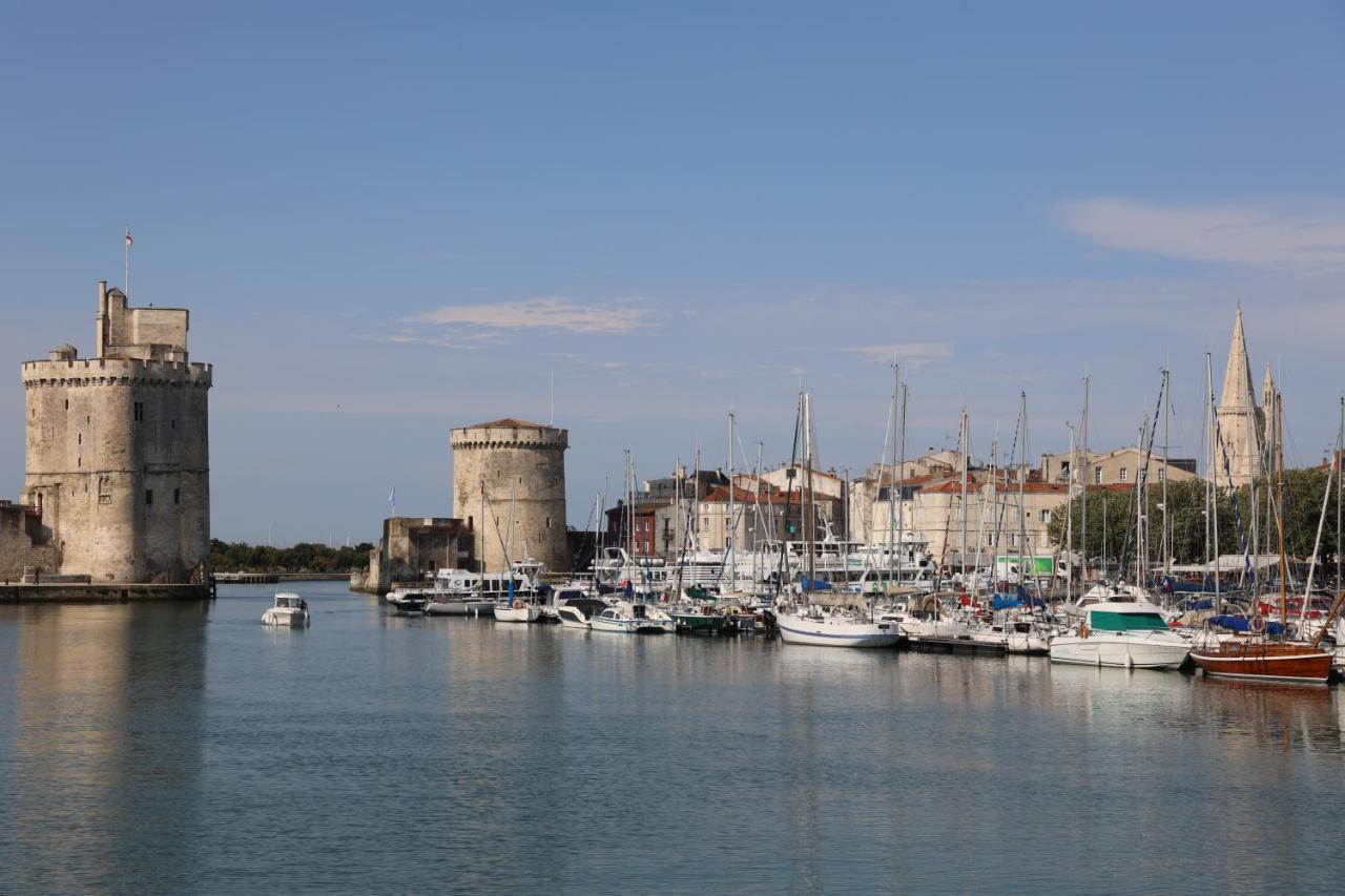 Un Hotel Sur Le Port La Rochelle  Luaran gambar